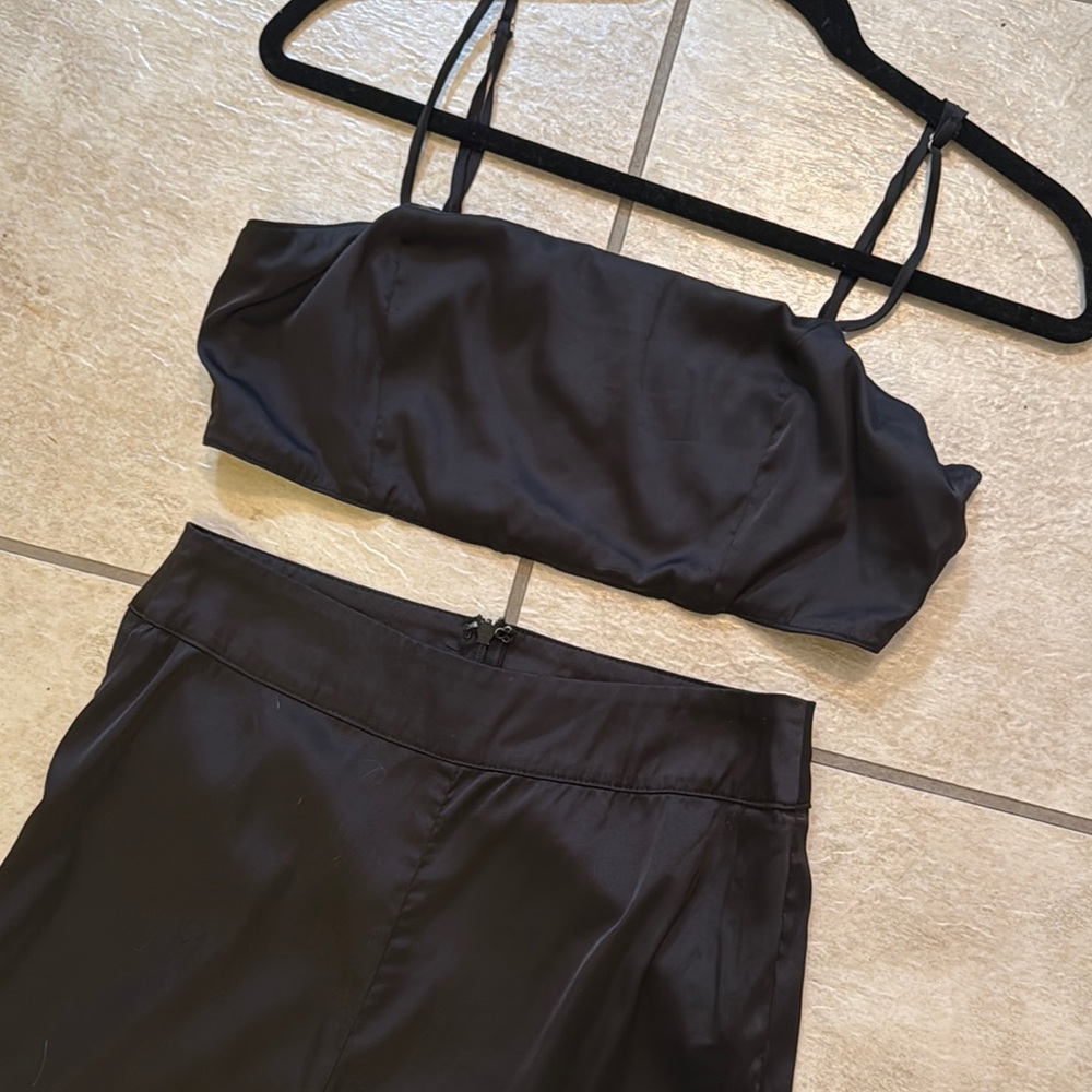 Black Two-Piece Set - Picture 2 of 4